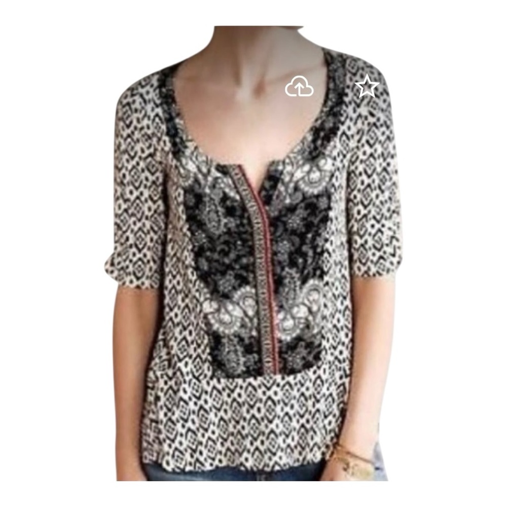 Anthropologie Akemi + Kin ruched sleeve mixed pattern top blouse size small